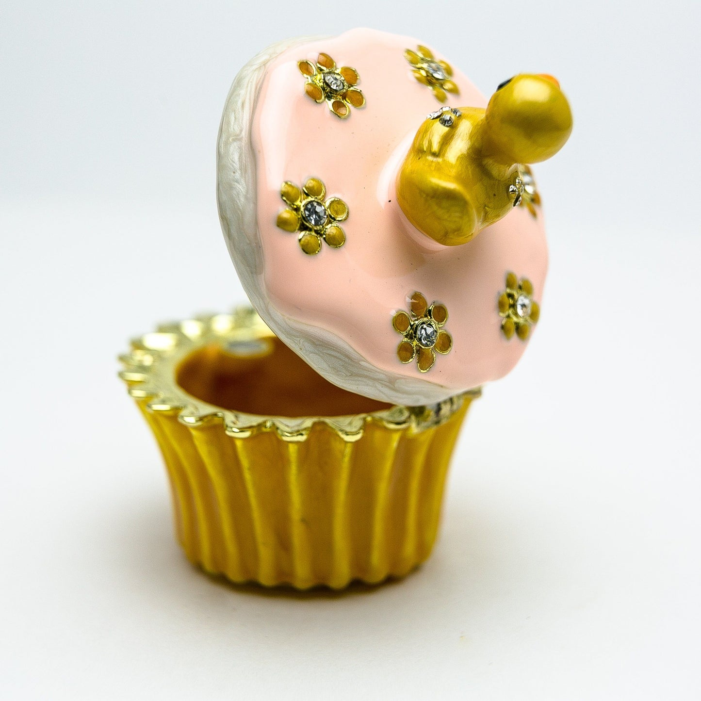 Keren Kopal Yellow Duck on Cupcake