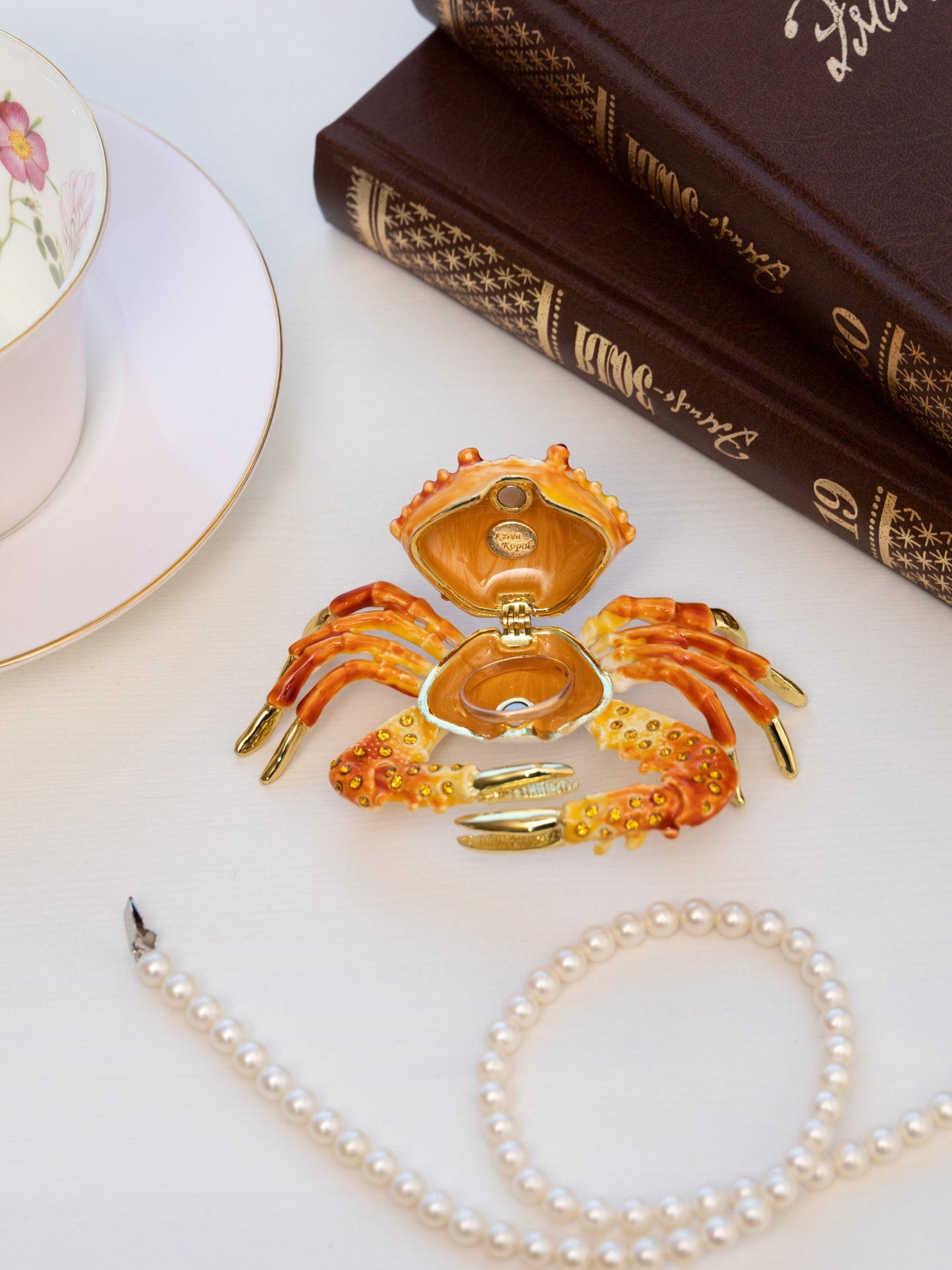 Keren Kopal Orange Crab trinket box