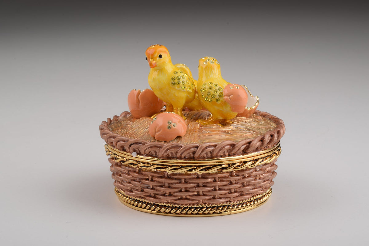 Keren Kopal Brown basket with Baby Chicks &eggs