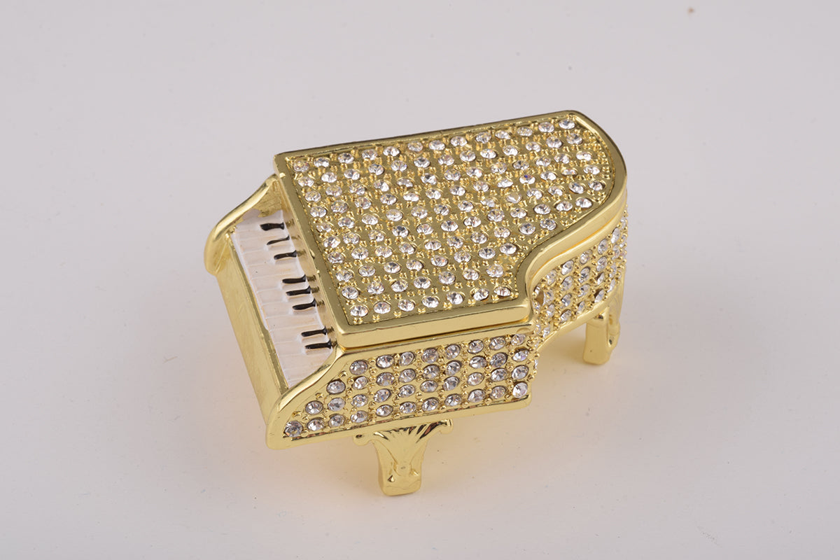 Keren Kopal White Piano