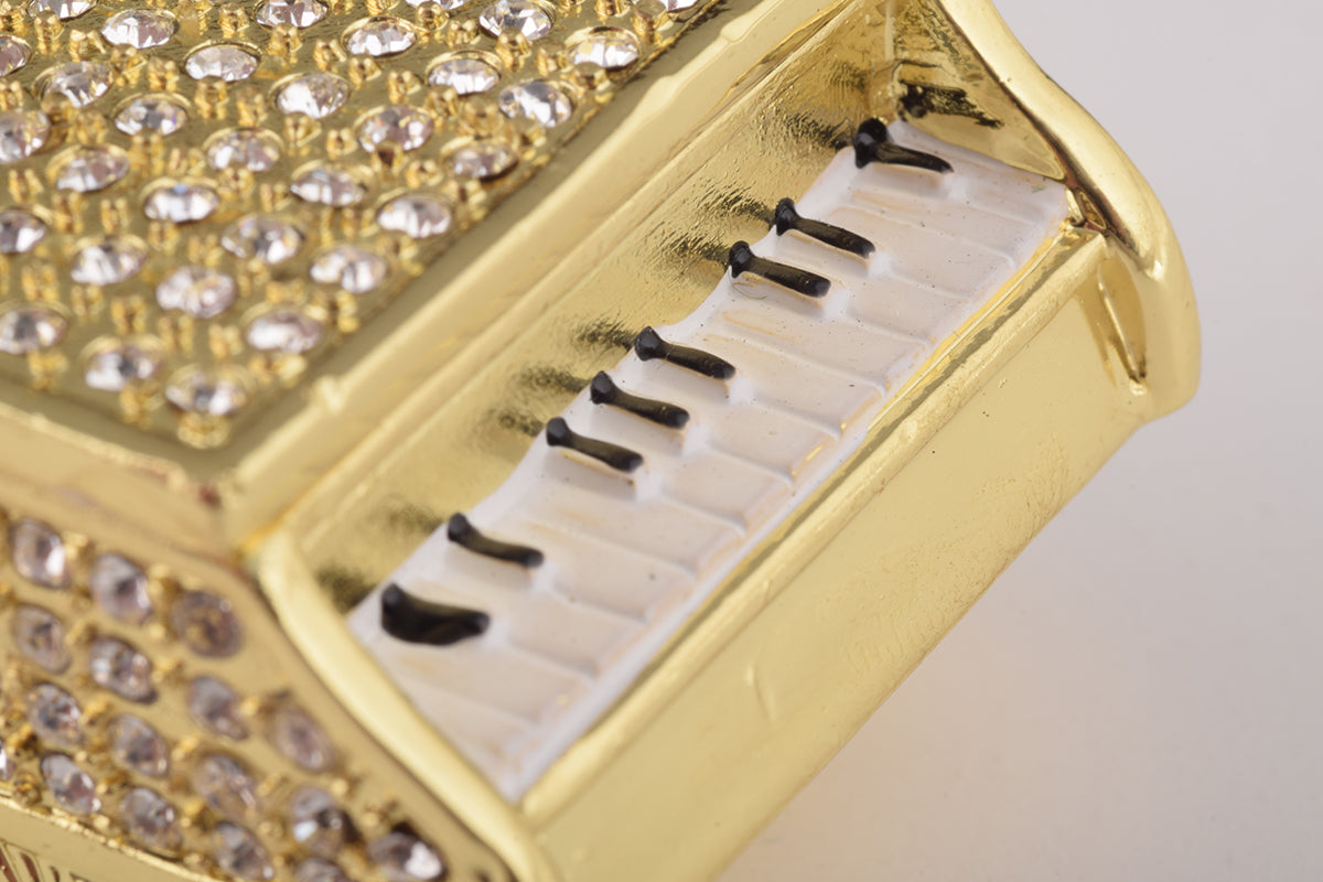 Keren Kopal White Piano