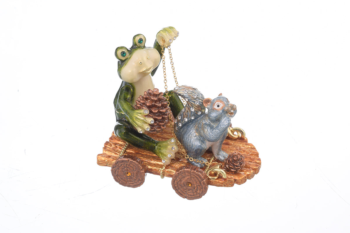 Keren Kopal Frog and Squirrel on Wooden Car