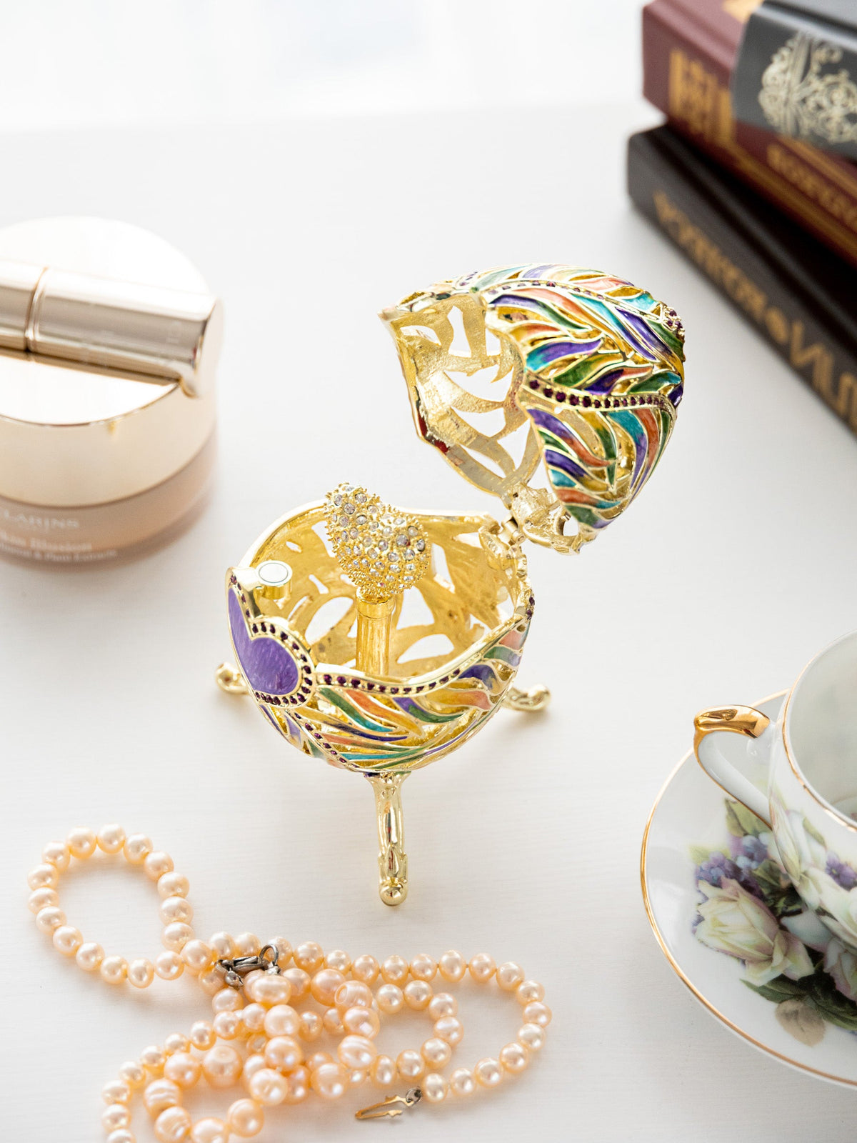 Keren Kopal colorful heart egg