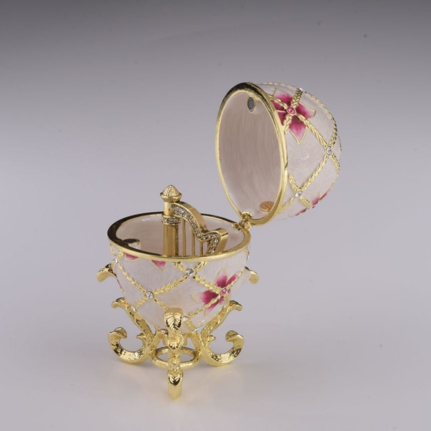 Keren Kopal White Egg with Flowers & Harp