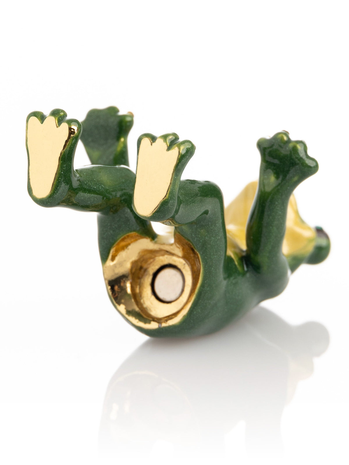 Keren Kopal Frogs Riding Vespa with Sidecar