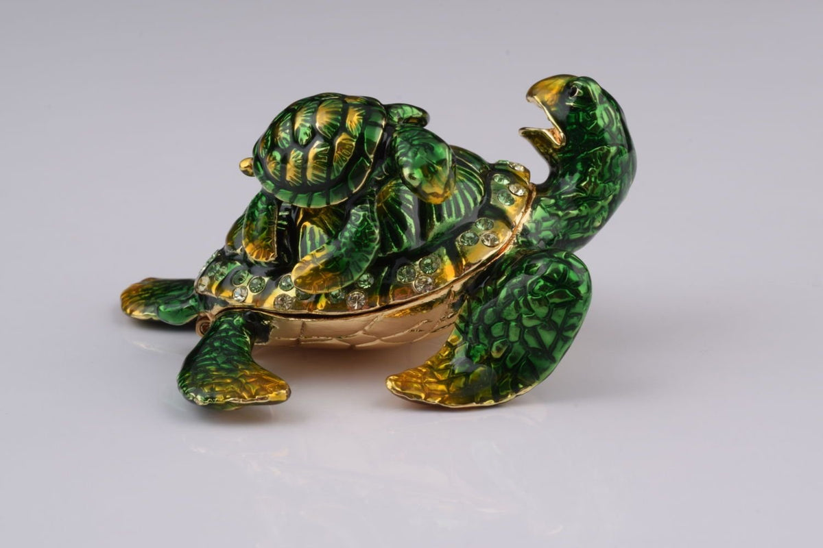 Keren Kopal Green Turtle Mother and Son