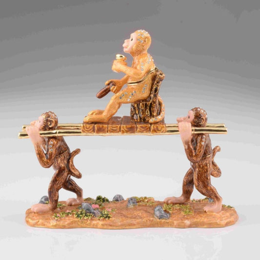 Keren Kopal Monkeys Carrying Monkey King