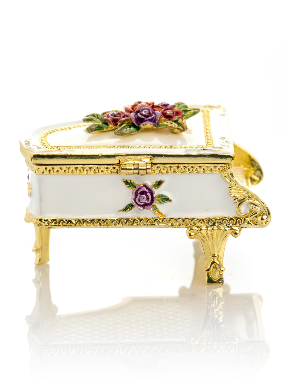 Keren Kopal White piano with flowers