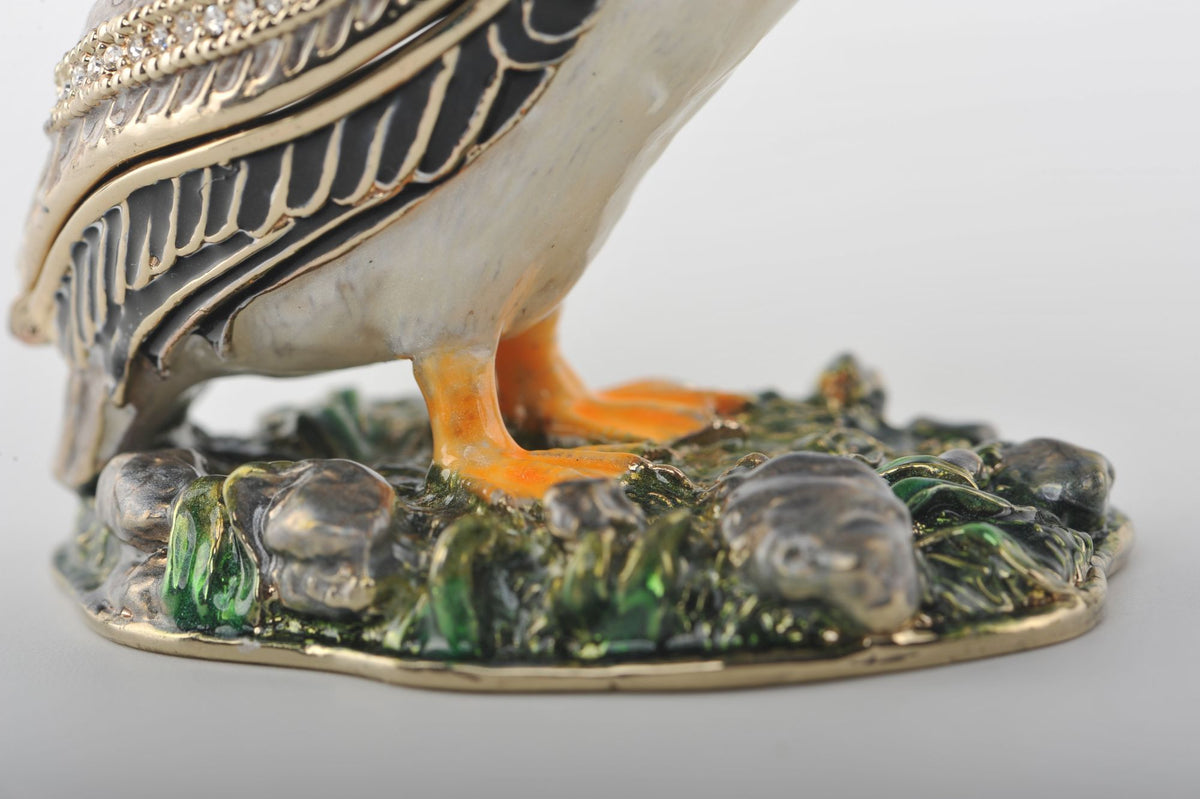Keren Kopal Pelican