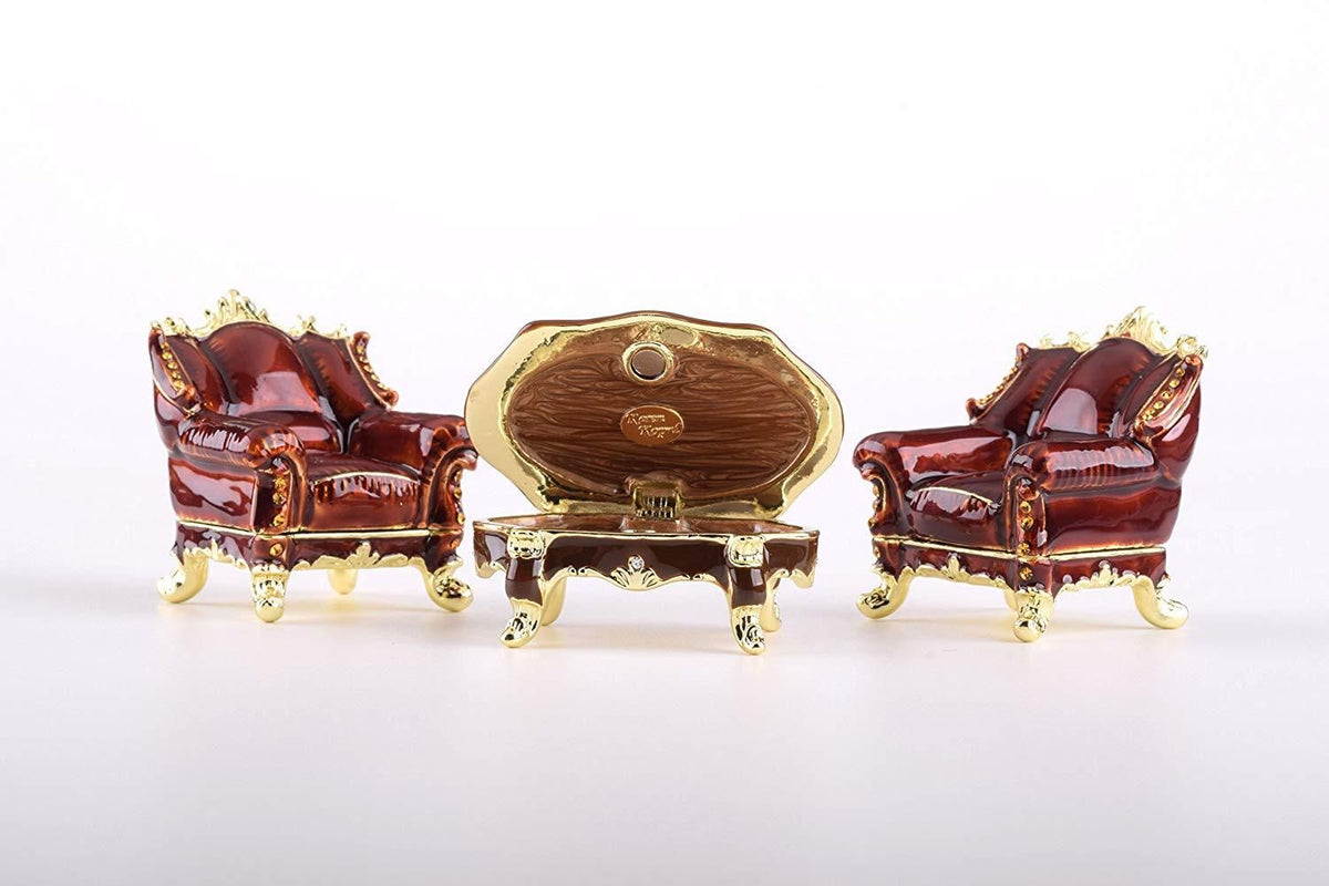 Keren Kopal Chairs and Table