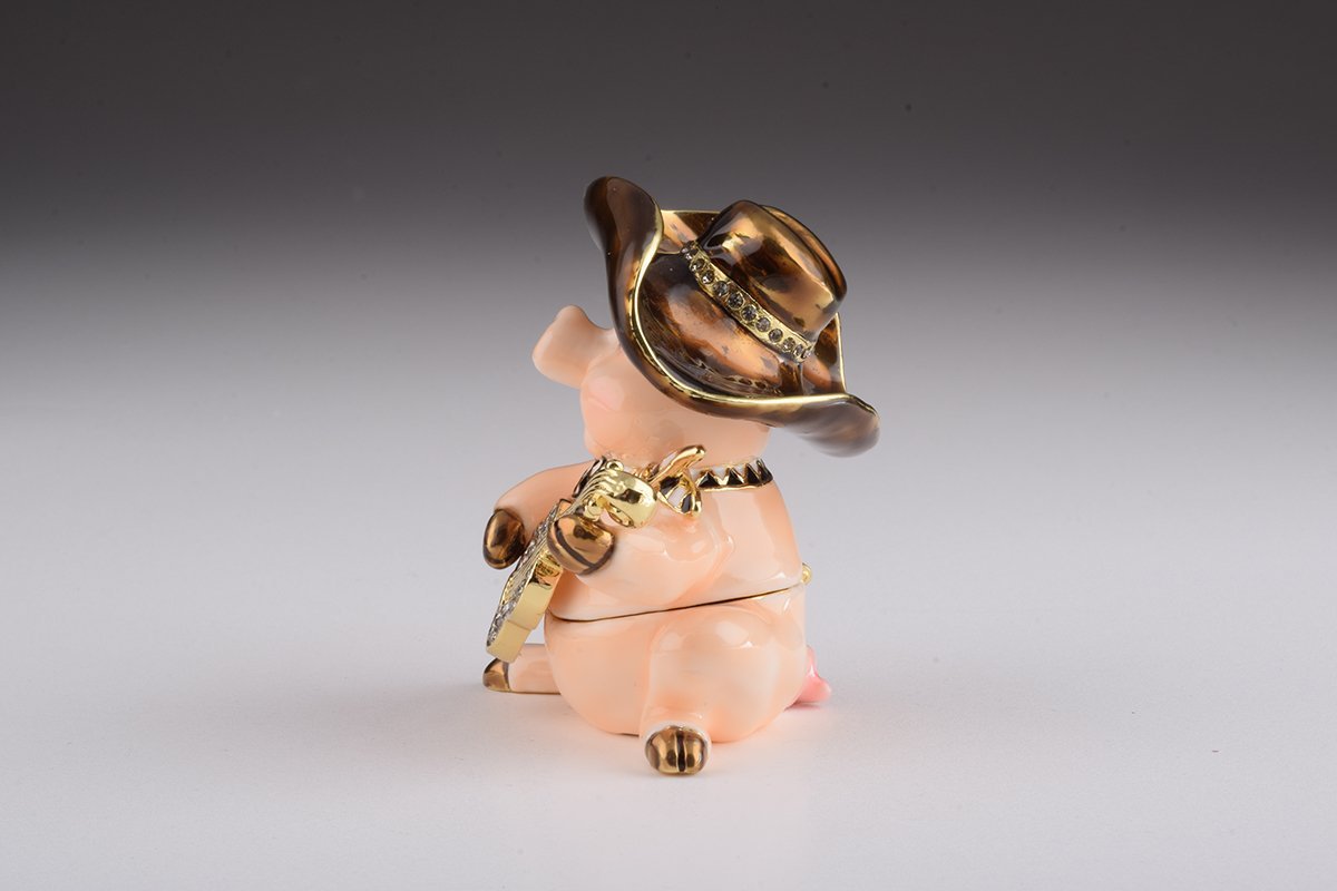 Keren Kopal Pig Playing Guitar