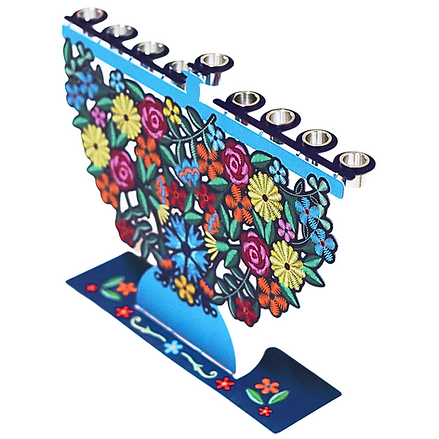 חנוכיית פרחים רקומים