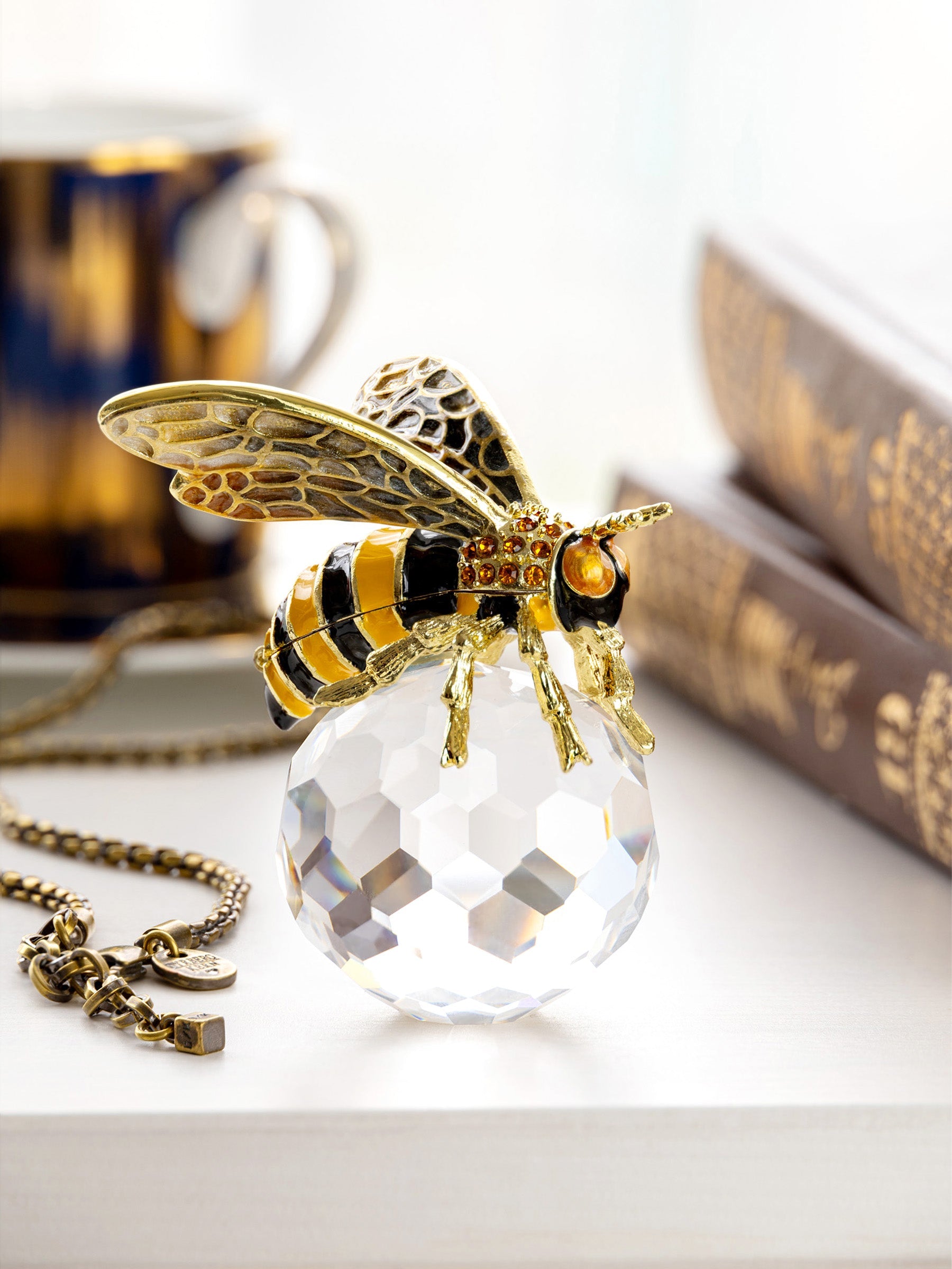 Keren Kopal Bee on Crystal