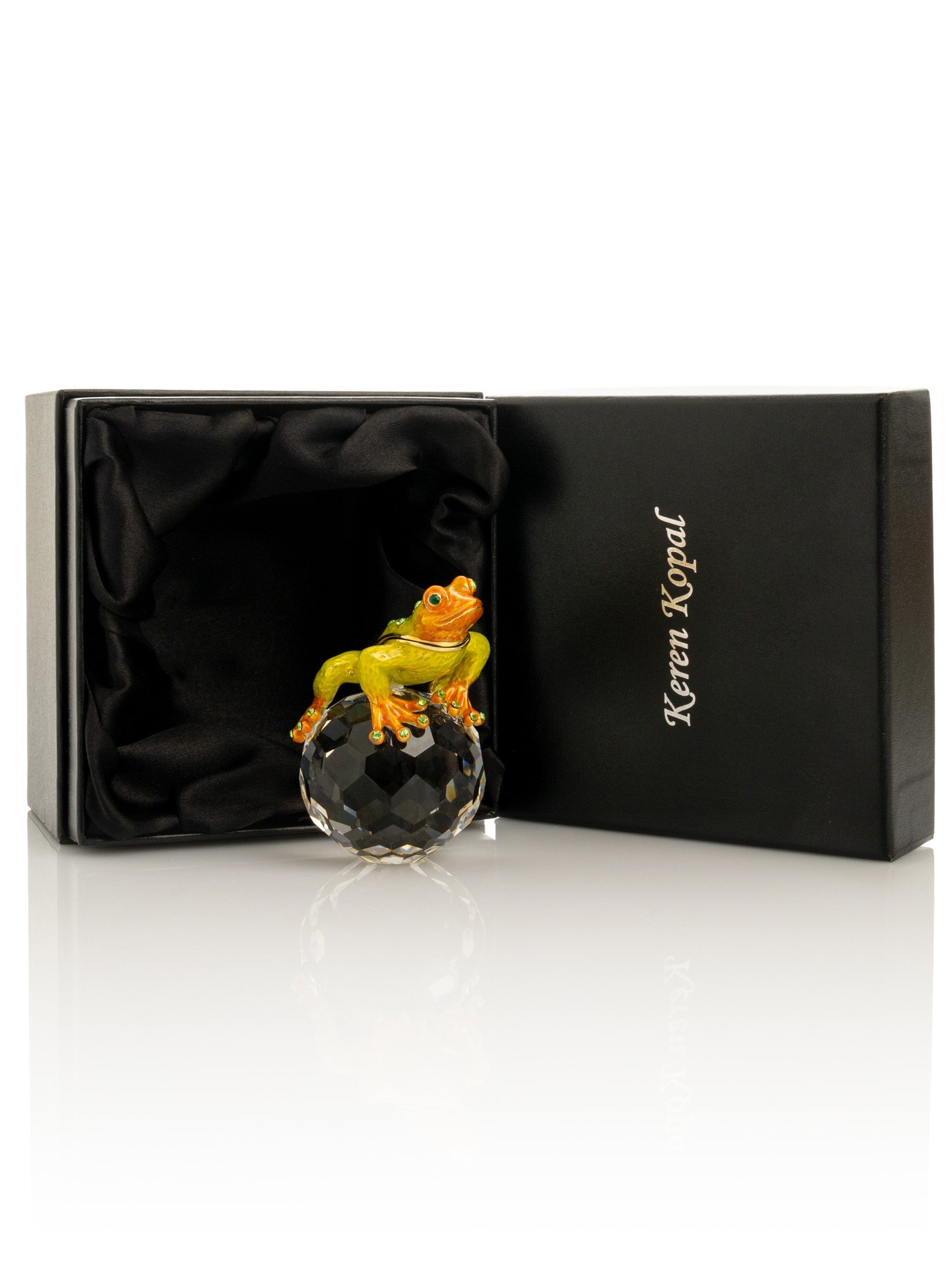 Keren Kopal Frog on Crystal