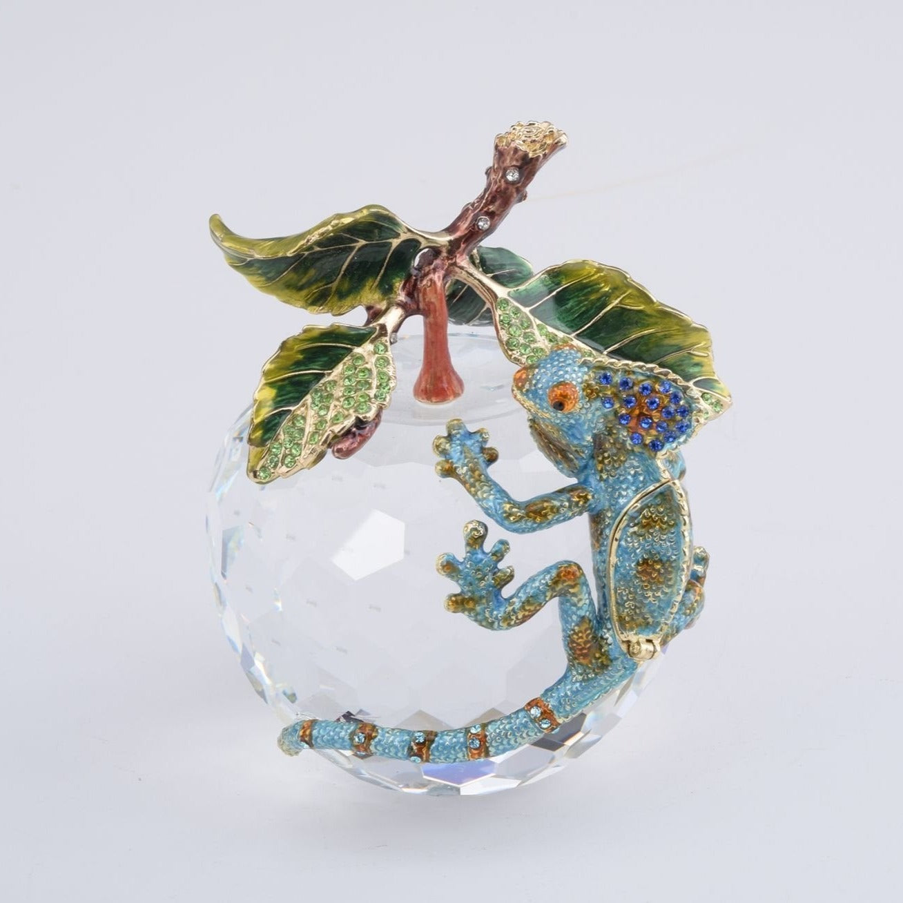 Keren Kopal Crystal Apple with a Chameleon
