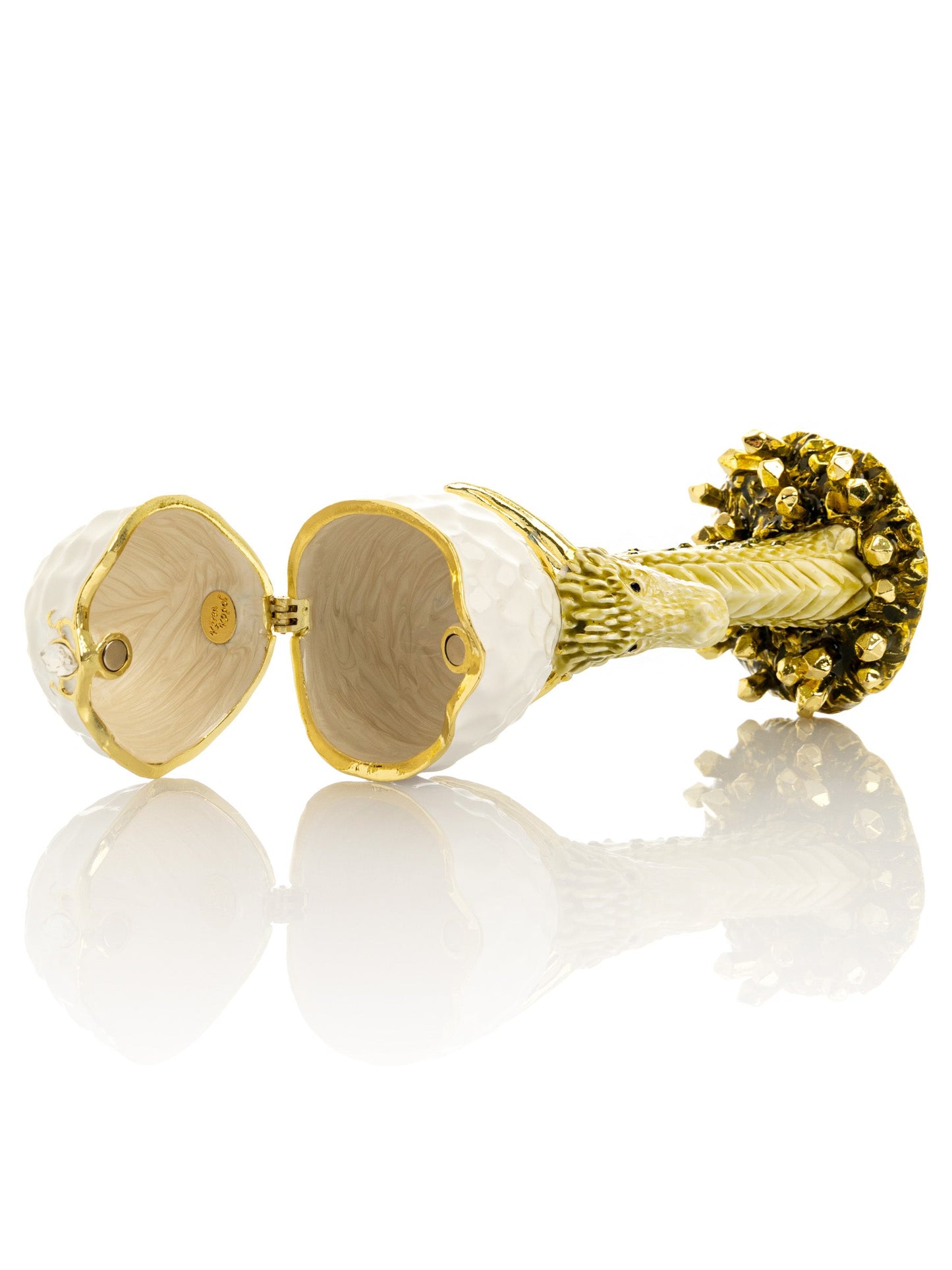 Keren Kopal Golden Dragon head white egg