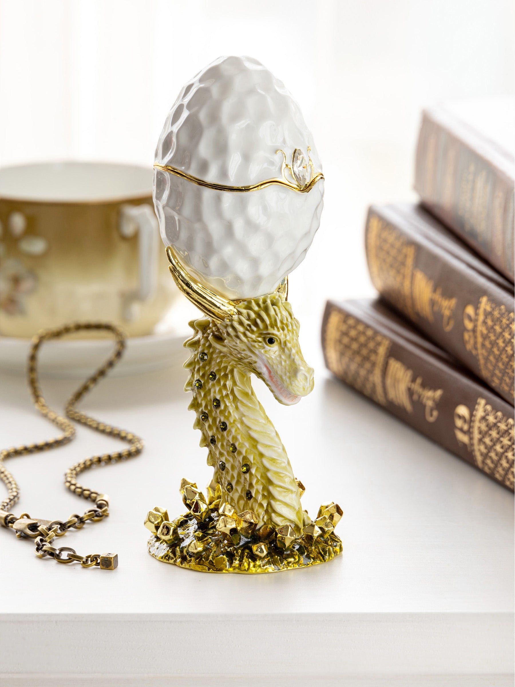 Keren Kopal Golden Dragon head white egg