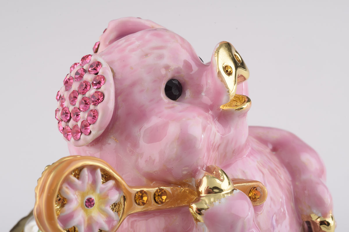 Keren Kopal Pig Taking a Bath