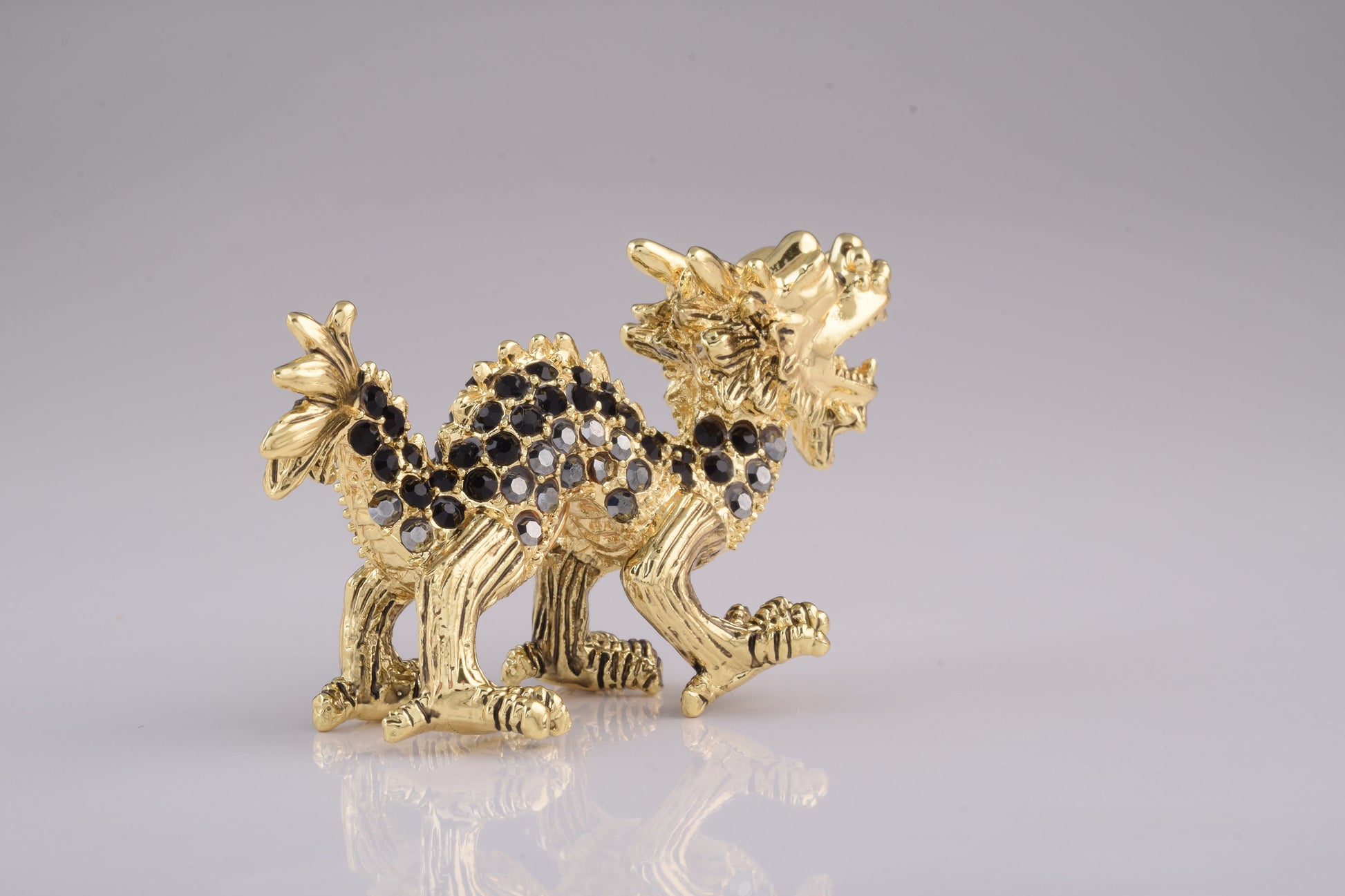 Keren Kopal Golden Black Dragon