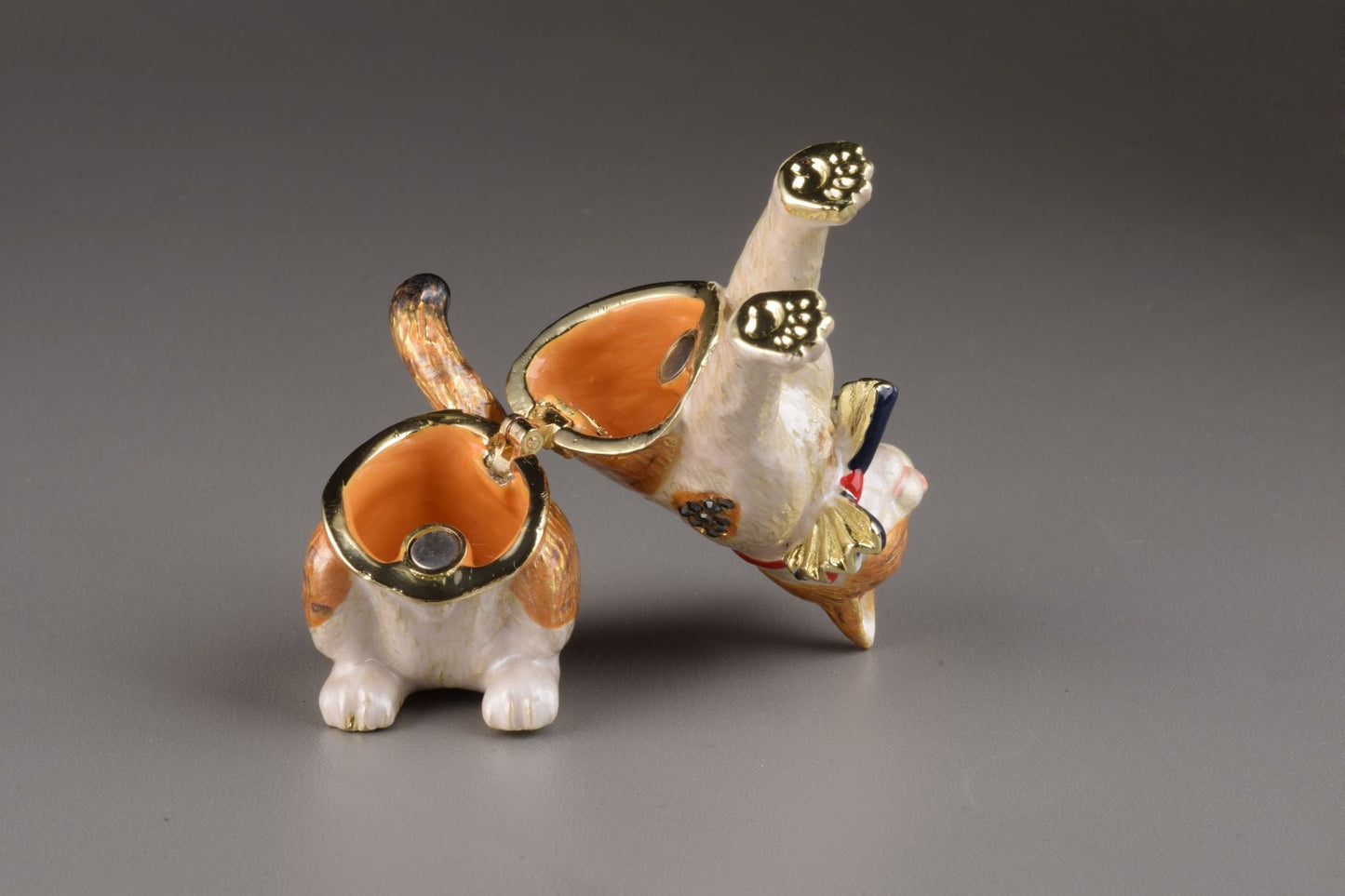 Keren Kopal Brown Cat