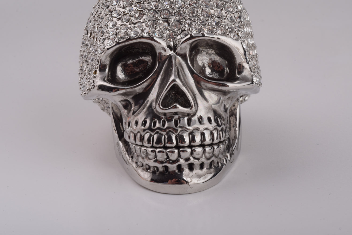 Keren Kopal Silver Decorated Skull