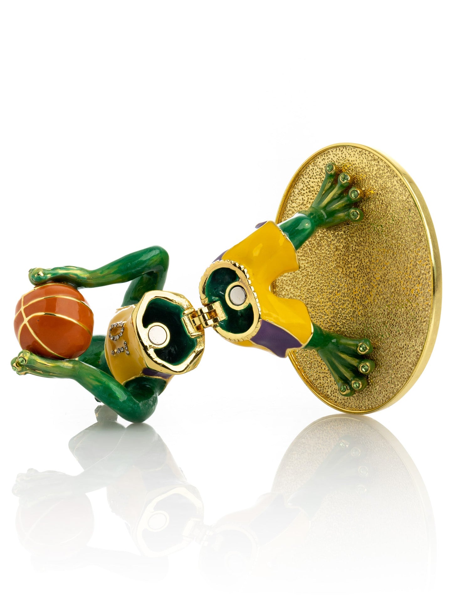 Keren Kopal Frog Playing Basketball