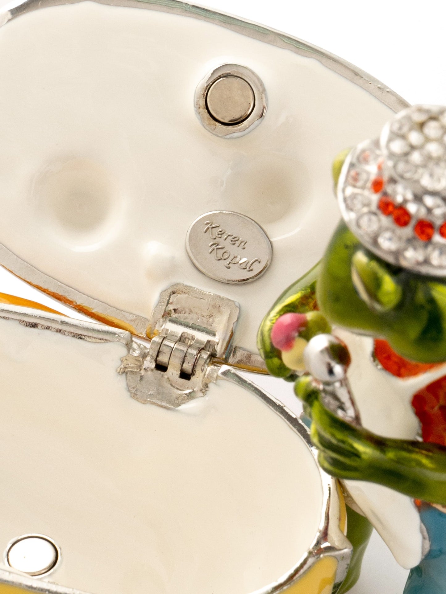 Keren Kopal Frog ice cream seller with a colorful ice cream cart