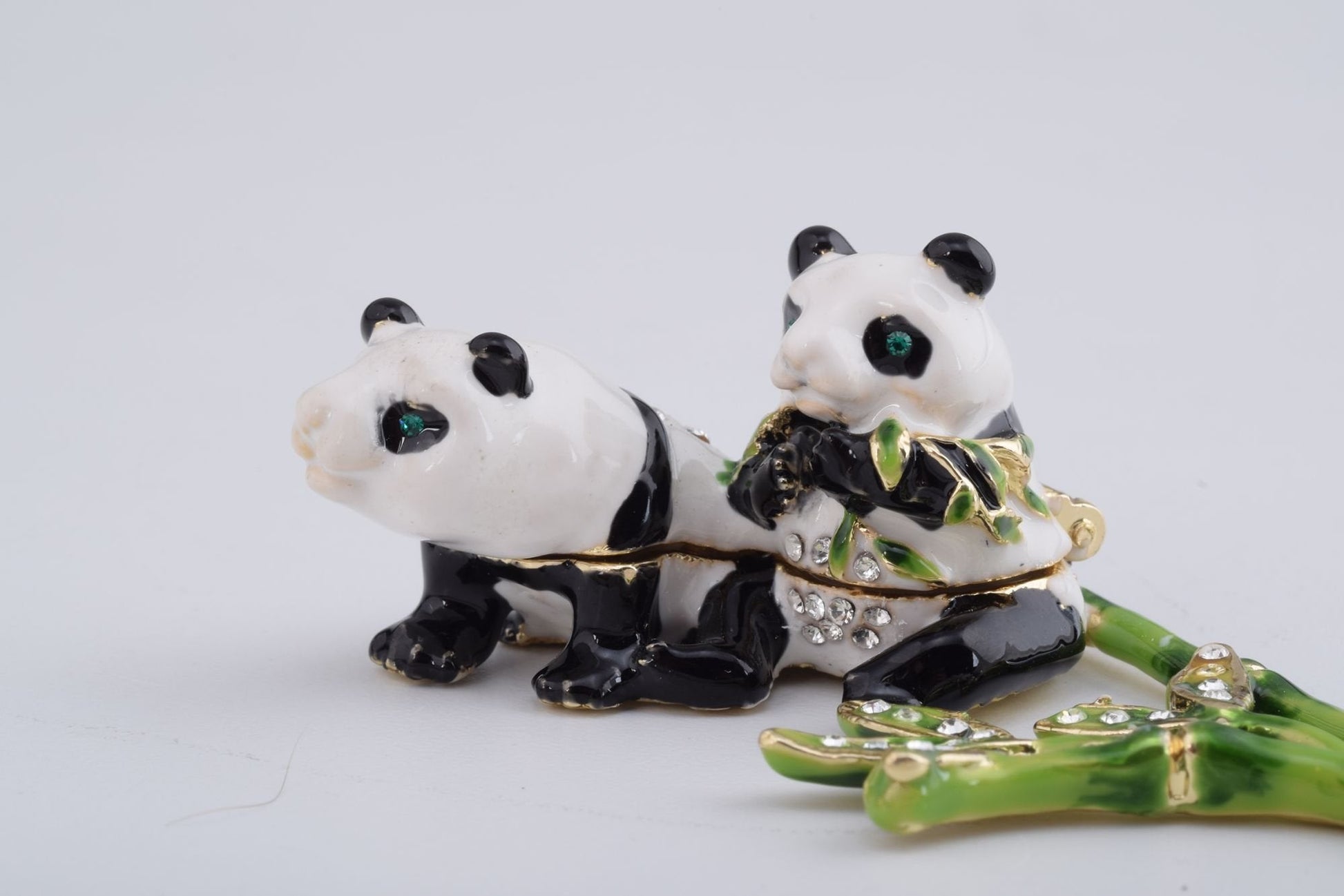 Keren Kopal Panda Bears