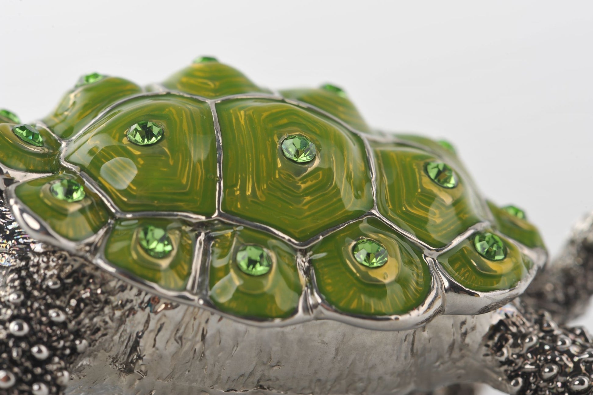 Keren Kopal Silver & Green Turtle