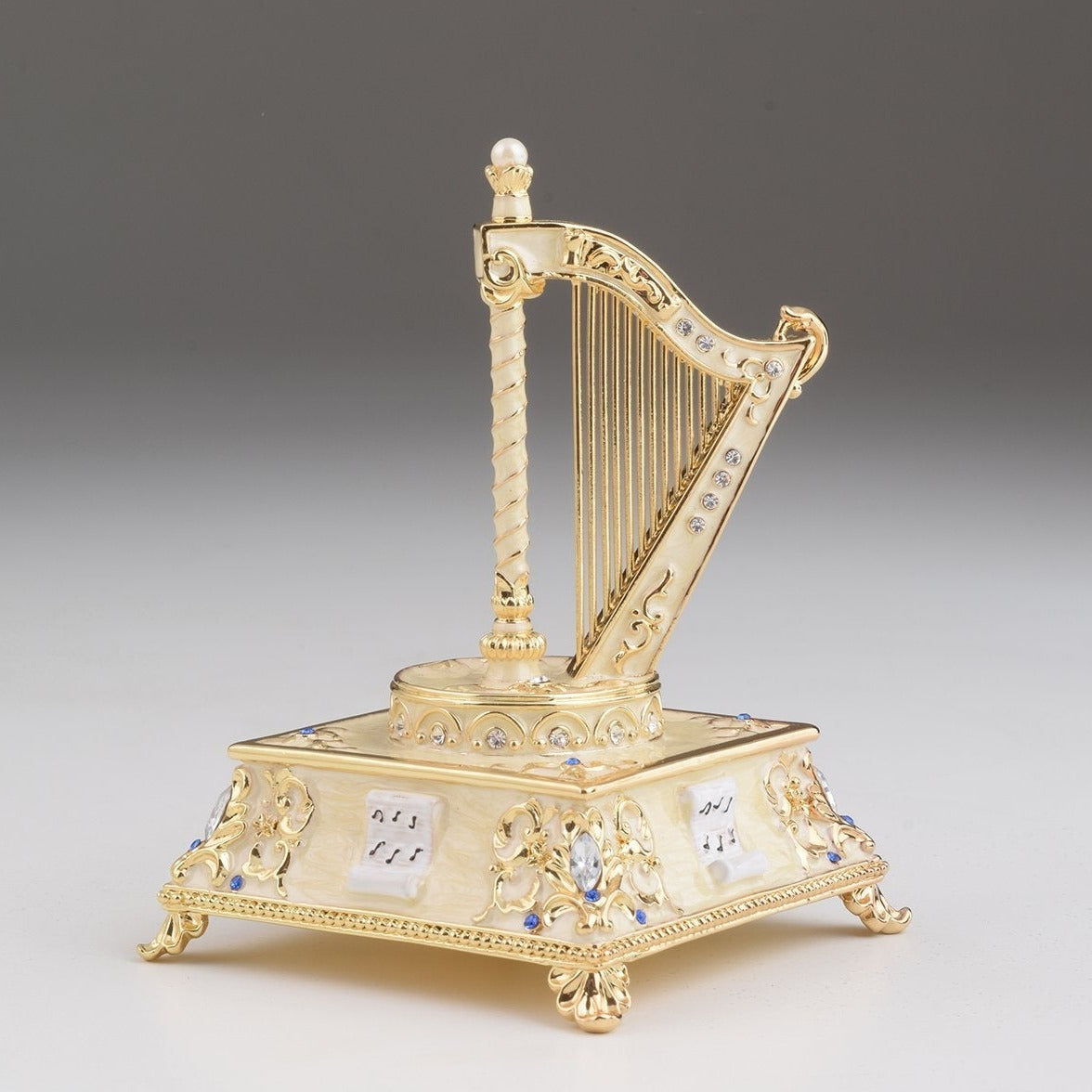 Keren Kopal White Harp