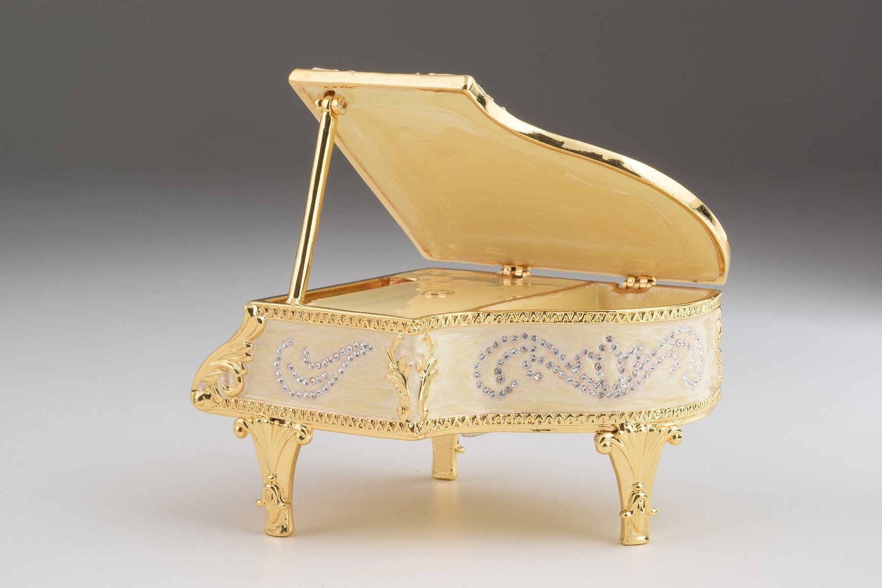 Keren Kopal White Piano
