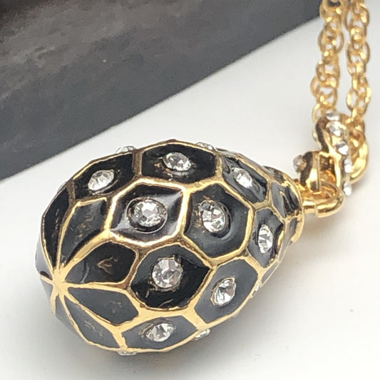 Black Egg Pendant Gold Necklace - Exquisite Decor