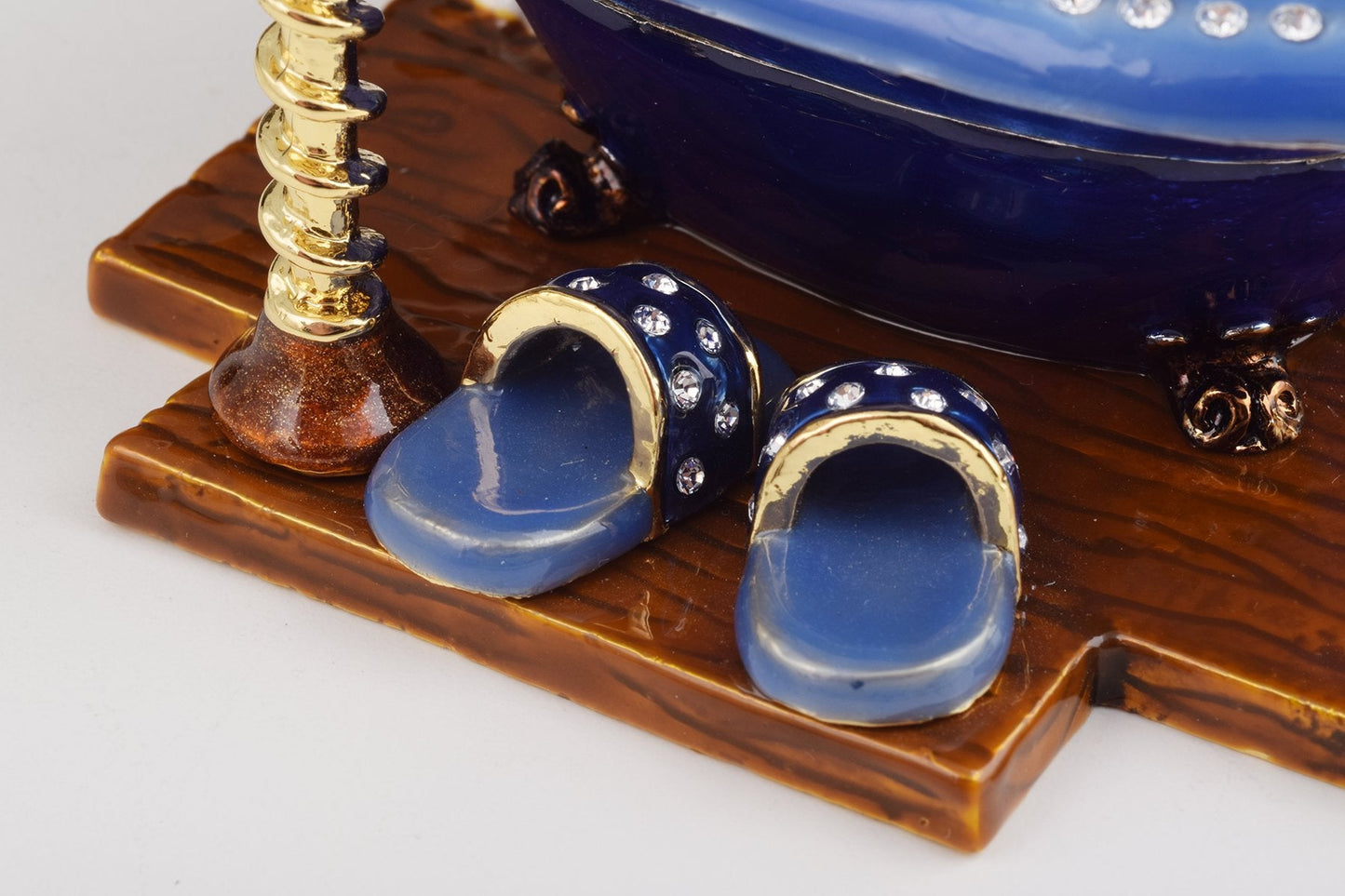 Keren Kopal Teddy Bear in a Bath Trinket Box