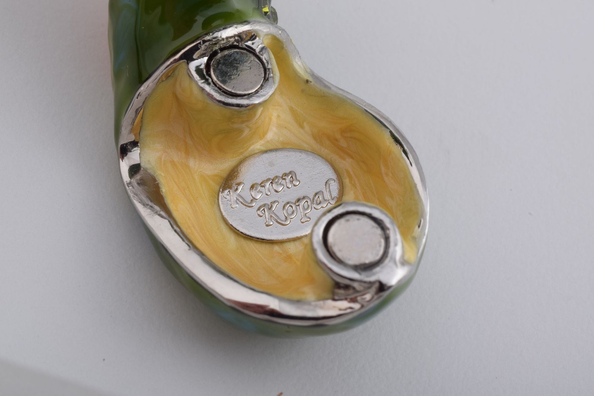 Keren Kopal Zodiac Snake